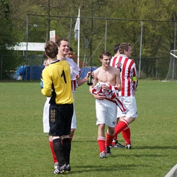 Wedstrijdverslag Roda '46 8 - Geinoord 8 Wedstrijdverslag Roda '46 8 - Geinoord 8