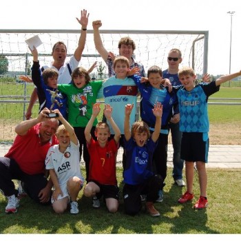 E1 wint thuistoernooi (21-05-2011) E1 wint thuistoernooi (21-05-2011)