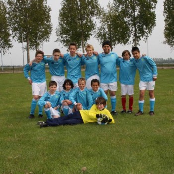 Verslag voetbalwedstrijd D1- ouders/familie Verslag voetbalwedstrijd D1- ouders/familie