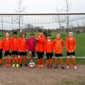 DESTO F13 vecht zich naar overwinning in topper tegen OSM 75 DESTO F13 vecht zich naar overwinning in topper tegen OSM 75